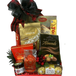 Xmas Berries gift hamper with chocolates, chocolate covered almonds, wafers & more