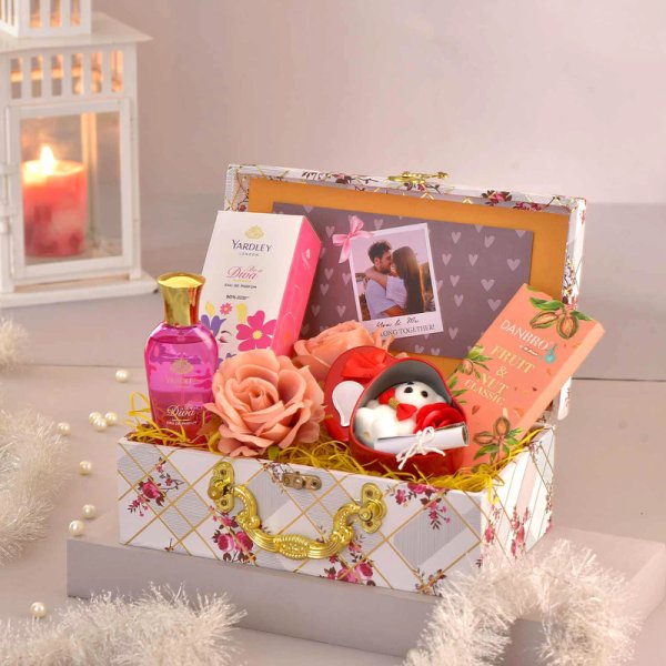 "Sweet Love & Luxe Memories Hamper"