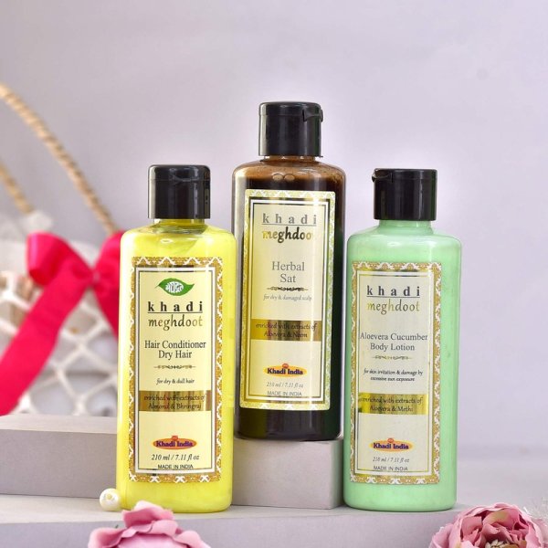 "Natural Beauty & Herbal Delight Hamper" - Image 3